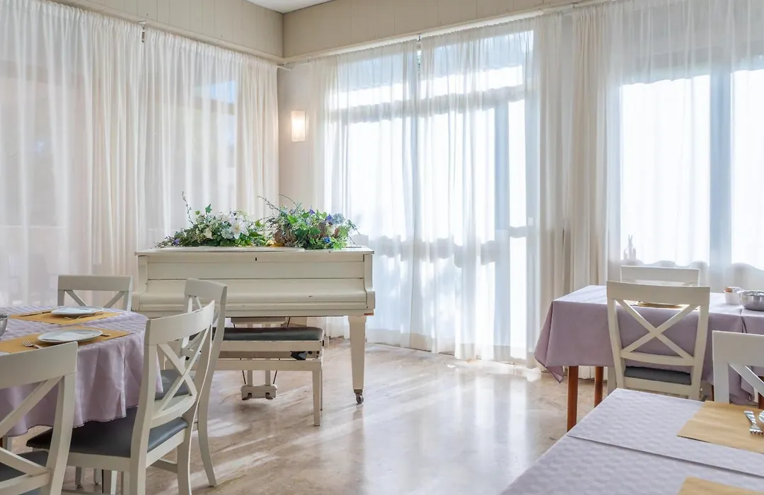 Hotel La Carica-1